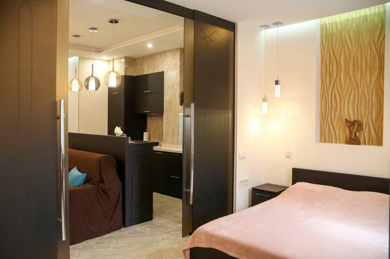 Apartment Luxe Paris Odessa Esterno foto