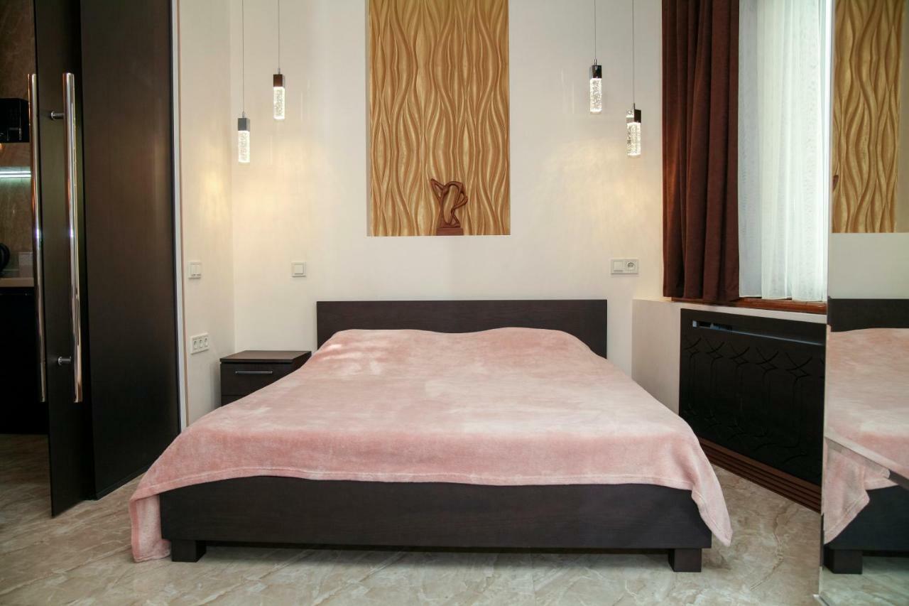 Apartment Luxe Paris Odessa Esterno foto